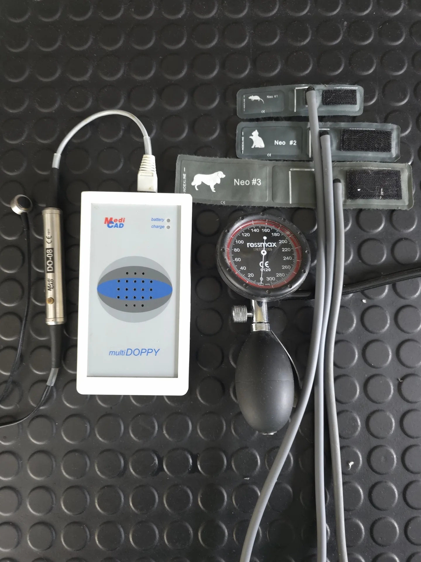 Tensiometru Doppler veterinar la Denvet Prax